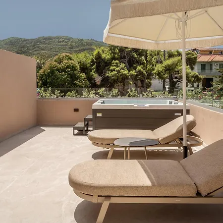 Palmyra Argassi