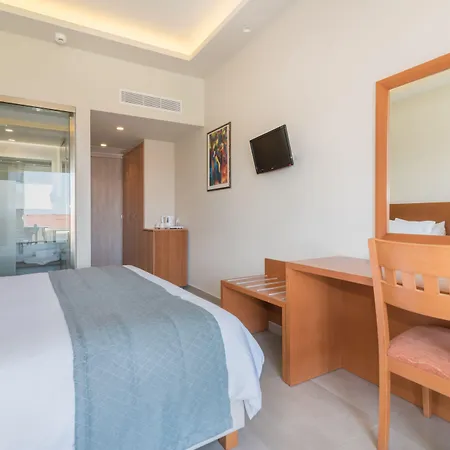 Palmyra Argassi